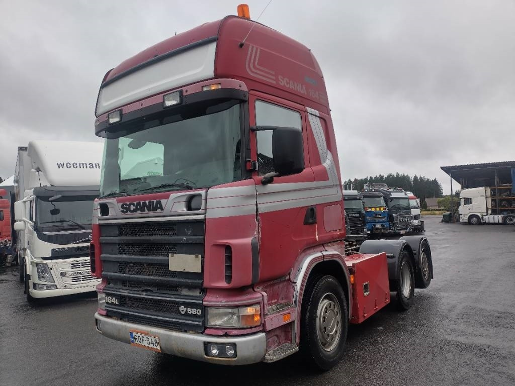 Scania R164 6x2 vetoauto,täysilma,manuaali - شاحنة جرار: صور 2 Scania R164 6x2 vetoauto,täysilma,manuaali - شاحنة جرار: صور 2