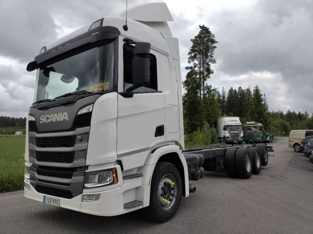 Scania R540 8x4 pitkä alusta runko 9,6m - الشاسيه شاحنة: صور 2 Scania R540 8x4 pitkä alusta runko 9,6m - الشاسيه شاحنة: صور 2