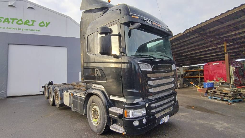 Scania R580 8x2 täysilma alusta,8m runko  - الشاسيه شاحنة: صور 1 Scania R580 8x2 täysilma alusta,8m runko  - الشاسيه شاحنة: صور 1