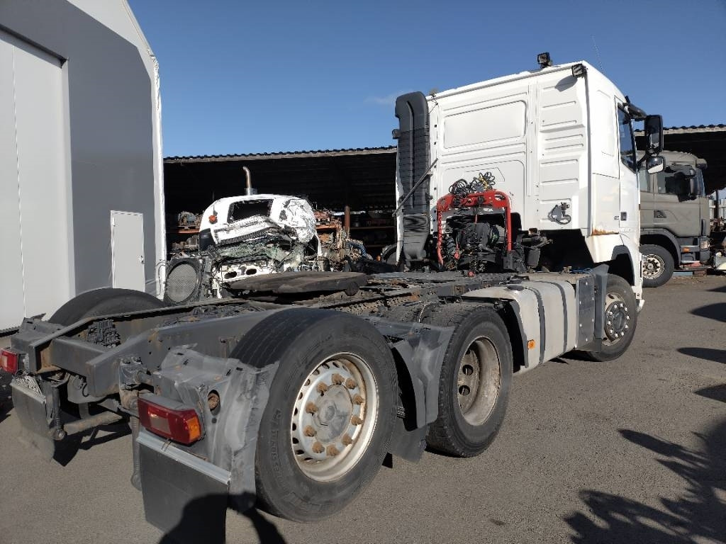 Volvo FH460 6x2 veturi kääntyvä teli - شاحنة جرار: صور 3 Volvo FH460 6x2 veturi kääntyvä teli - شاحنة جرار: صور 3