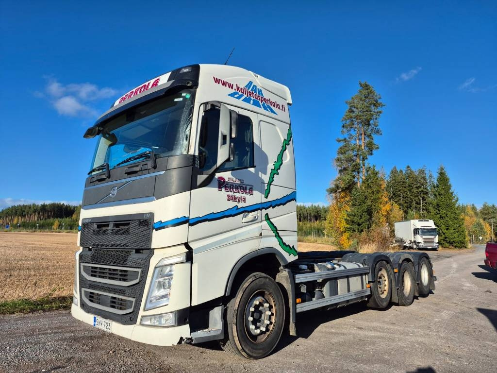 Volvo FH500 8x2 alusta - الشاسيه شاحنة: صور 1 Volvo FH500 8x2 alusta - الشاسيه شاحنة: صور 1