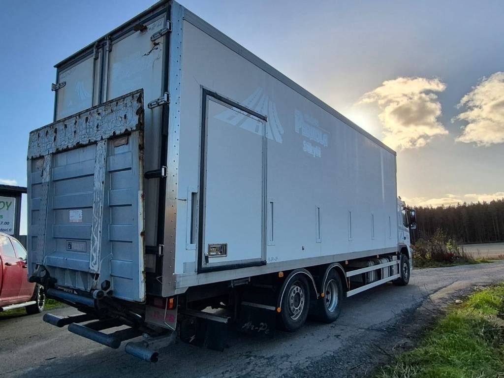 Volvo FM D11 450 6x2 umpikori+pl-nostin  - بصندوق مغلق شاحنة: صور 4 Volvo FM D11 450 6x2 umpikori+pl-nostin  - بصندوق مغلق شاحنة: صور 4