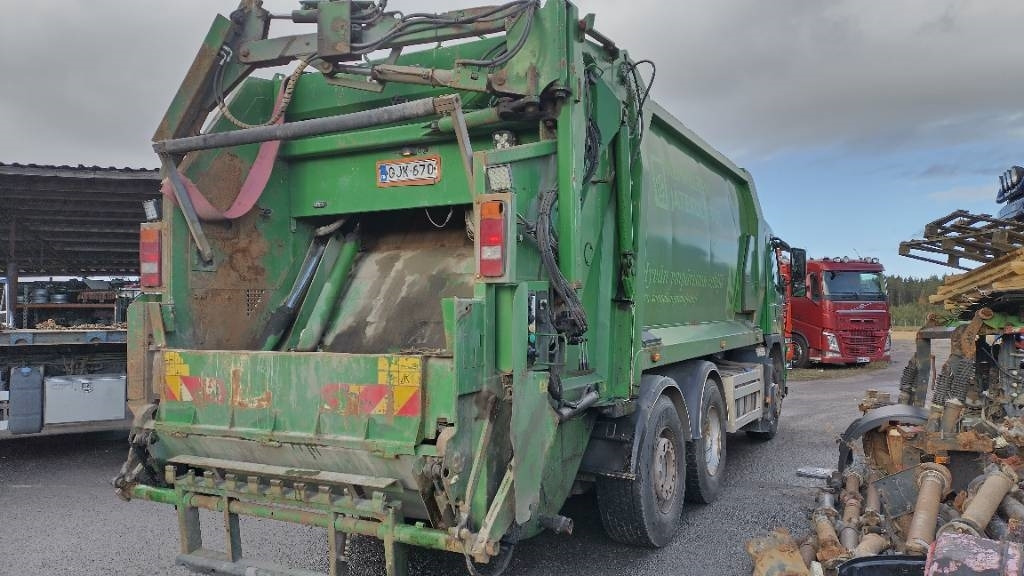 Volvo FM330 6x2 Norba pakkaaja,molokki nostin, manuaali - شاحنة القمامة: صور 4 Volvo FM330 6x2 Norba pakkaaja,molokki nostin, manuaali - شاحنة القمامة: صور 4