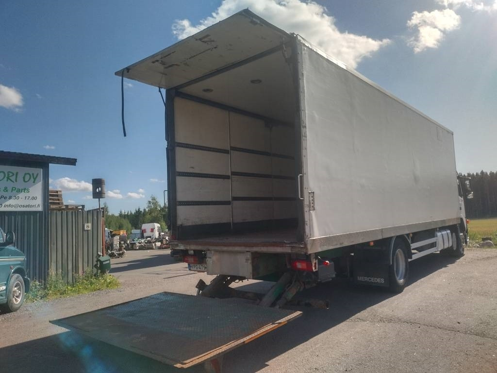 Volvo FM9 4x2 8,40m pitkä kylkiaukeava kori - بصندوق مغلق شاحنة: صور 4 Volvo FM9 4x2 8,40m pitkä kylkiaukeava kori - بصندوق مغلق شاحنة: صور 4