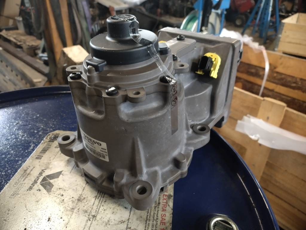 Volvo Vds moottori, sähköservo - النظام الكهربائي - شاحنة: صور 5 Volvo Vds moottori, sähköservo - النظام الكهربائي - شاحنة: صور 5