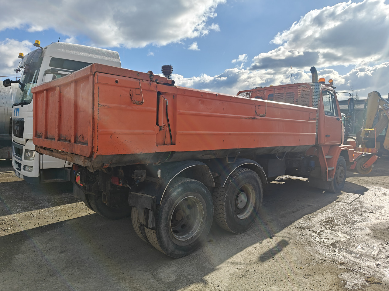 SISU SR 332 - قلابات: صور 4 SISU SR 332 - قلابات: صور 4
