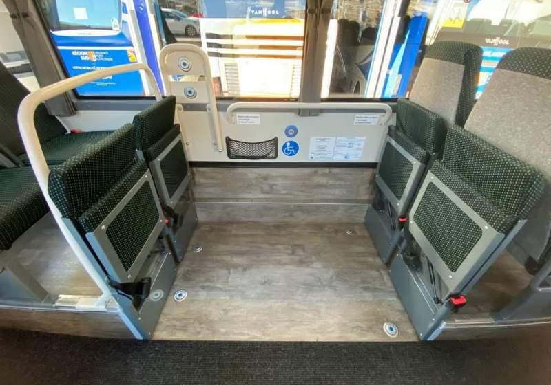 Iveco CROSSWAY/ DŁUGOŚĆ 10.70 M / MANUAL / EURO 6 إيجار Iveco CROSSWAY/ DŁUGOŚĆ 10.70 M / MANUAL / EURO 6: صور 6