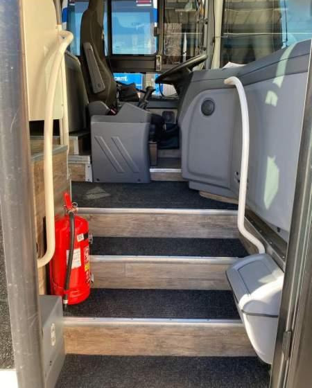 Iveco CROSSWAY/ DŁUGOŚĆ 10.70 M / MANUAL / EURO 6 - باص النقل بين المدن: صور 3 Iveco CROSSWAY/ DŁUGOŚĆ 10.70 M / MANUAL / EURO 6 - باص النقل بين المدن: صور 3