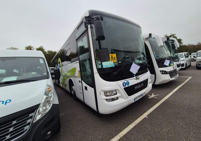 MAN INTERCITY/ SPROWADZONY/ 12.30 M / KLIMA - باص النقل بين المدن: صور 3 MAN INTERCITY/ SPROWADZONY/ 12.30 M / KLIMA - باص النقل بين المدن: صور 3