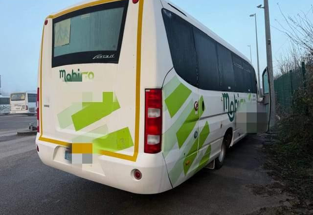 Mercedes-Benz SUNRIDER 818 VARIO / SPROWADZONY / 36 MIEJSC - حافلة صغيرة, ميكروباص: صور 4 Mercedes-Benz SUNRIDER 818 VARIO / SPROWADZONY / 36 MIEJSC - حافلة صغيرة, ميكروباص: صور 4