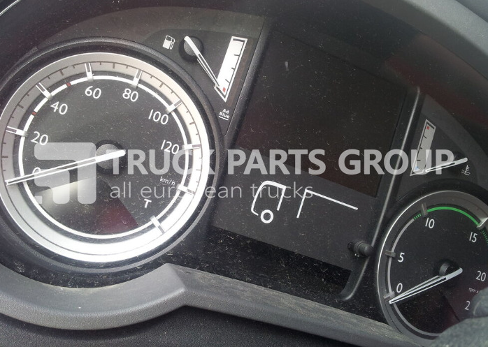 DAF 106XF, CF EURO 6 emission, instrument panel, dashboard, instrume dashboard - لوحة القيادة - شاحنة: صور 1 DAF 106XF, CF EURO 6 emission, instrument panel, dashboard, instrume dashboard - لوحة القيادة - شاحنة: صور 1