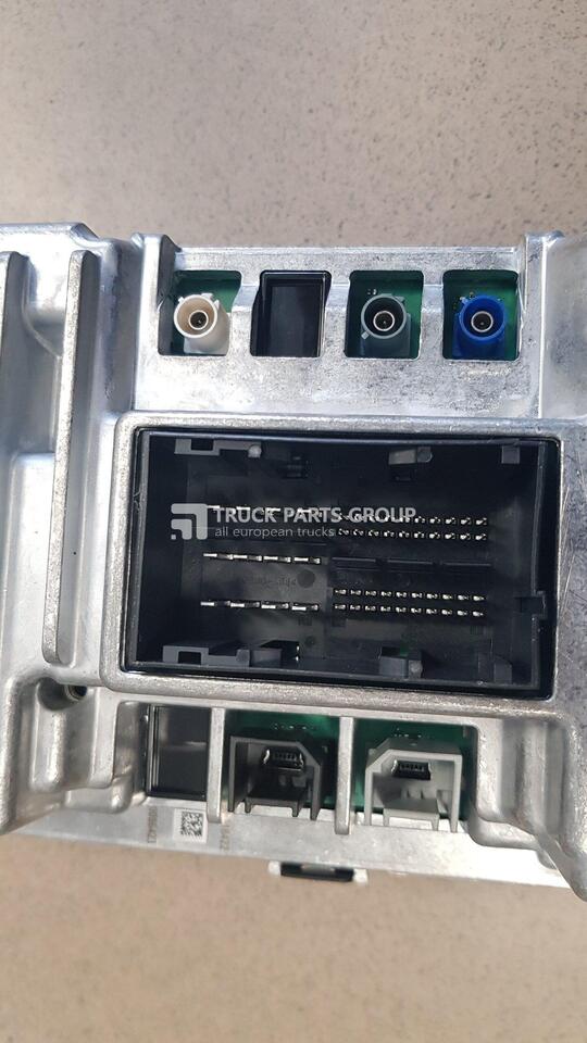 IVECO IVECO STRALIS EURO6 navi system, navigation system, multimedia system, radio audio control 5802403831, 5801677506 - نظم الملاحة - شاحنة: صور 5 IVECO IVECO STRALIS EURO6 navi system, navigation system, multimedia system, radio audio control 5802403831, 5801677506 - نظم الملاحة - شاحنة: صور 5