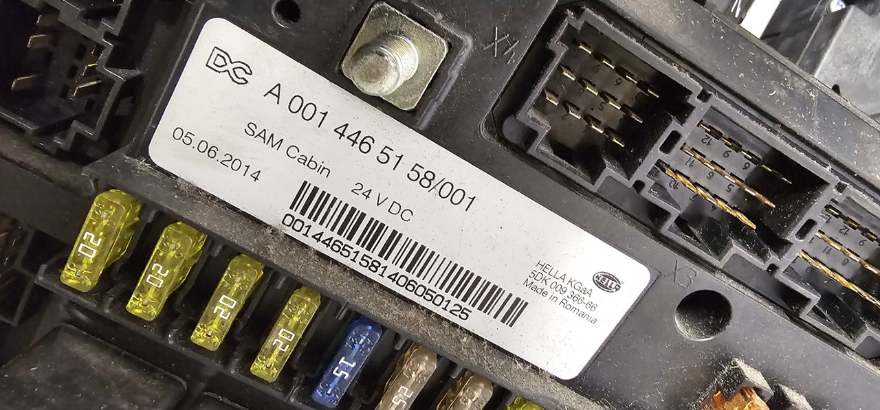 Mercedes Benz Actros MP4, EURO6 Grundmodul, fuse box, relay box, SAM cabin, SAM chassis - مصهر - شاحنة: صور 3 Mercedes Benz Actros MP4, EURO6 Grundmodul, fuse box, relay box, SAM cabin, SAM chassis - مصهر - شاحنة: صور 3