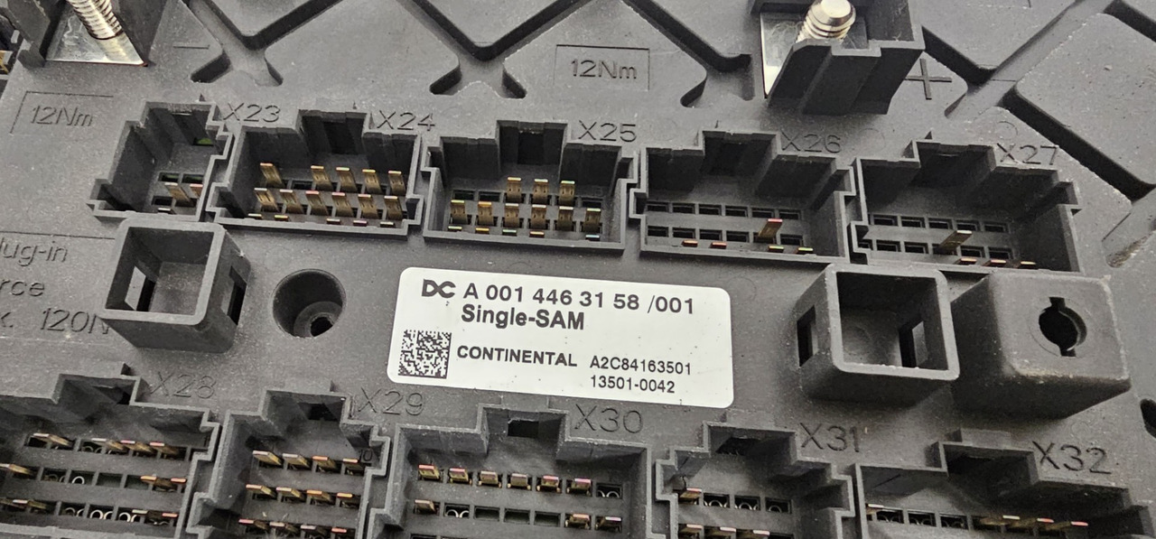 Mercedes Benz Actros MP4, EURO6 Grundmodul, fuse box, relay box, SAM cabin, SAM chassis - مصهر - شاحنة: صور 5 Mercedes Benz Actros MP4, EURO6 Grundmodul, fuse box, relay box, SAM cabin, SAM chassis - مصهر - شاحنة: صور 5