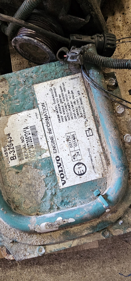 VOLVO VOLVO FH12, FM12 euro3 D12D engine parts, viscous fan, compressor, turbo, clutch, flywheel, starter, alternator, valves 81521306284, 4800200020, 3165219, 20440364, 20742476, 2042, 9343, 2054, 7525, 41 - قطع الغيار - شاحنة: صور 5 VOLVO VOLVO FH12, FM12 euro3 D12D engine parts, viscous fan, compressor, turbo, clutch, flywheel, starter, alternator, valves 81521306284, 4800200020, 3165219, 20440364, 20742476, 2042, 9343, 2054, 7525, 41 - قطع الغيار - شاحنة: صور 5