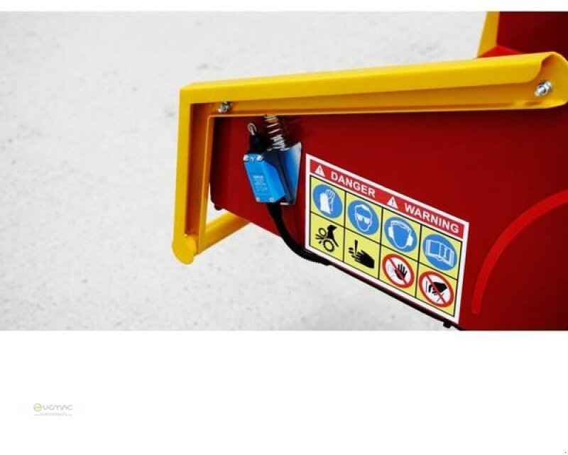 جديد ماكينة تقطيع الأغصان Remet Holzhacker Remet R-120 Hacker Grobhäcksler Holzhäcksler NEU: صور 14 جديد ماكينة تقطيع الأغصان Remet Holzhacker Remet R-120 Hacker Grobhäcksler Holzhäcksler NEU: صور 14