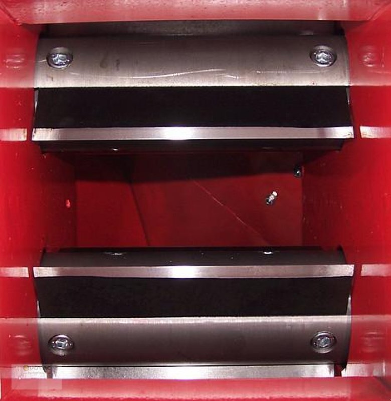 جديد ماكينة تقطيع الأغصان Urban TR75 Holzhäcksler Holzschredder Häcksler Förderband NEU: صور 13 جديد ماكينة تقطيع الأغصان Urban TR75 Holzhäcksler Holzschredder Häcksler Förderband NEU: صور 13