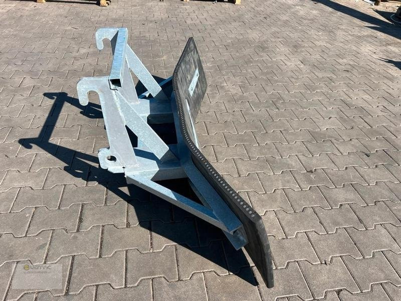 Vemac Gummischieber 200 Schäffer Futterschieber, Gülleschieber, Schneeschild - شفرة الجرافة - الآلات والماكينات الزراعية: صور 5 Vemac Gummischieber 200 Schäffer Futterschieber, Gülleschieber, Schneeschild - شفرة الجرافة - الآلات والماكينات الزراعية: صور 5