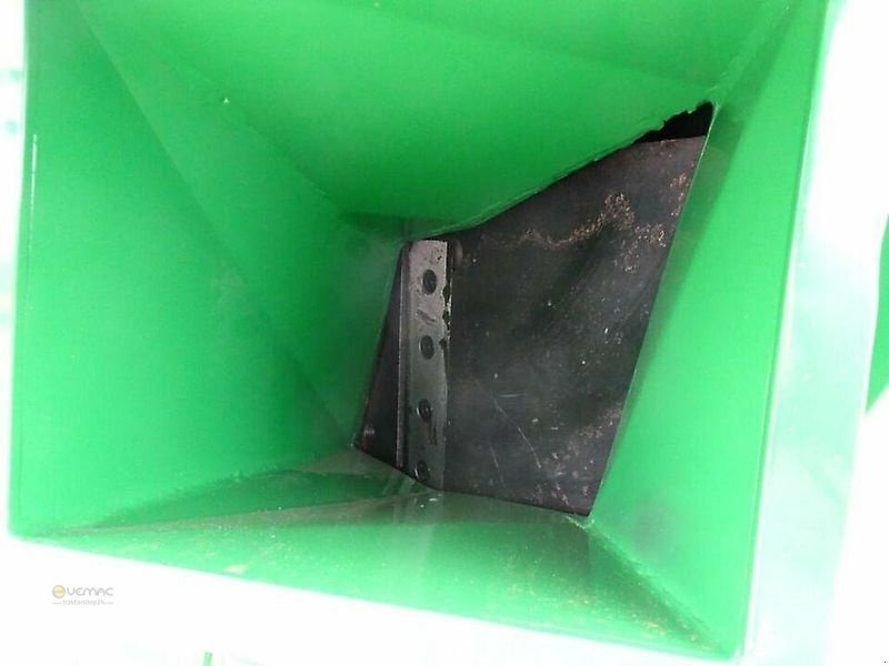 Vemac Holzhäcksler Agrifarm WOD11H Holzschredder Häcksler Hydraulik, bis 13cm Holzeinzug - ماكينة تقطيع الأغصان: صور 1 Vemac Holzhäcksler Agrifarm WOD11H Holzschredder Häcksler Hydraulik, bis 13cm Holzeinzug - ماكينة تقطيع الأغصان: صور 1