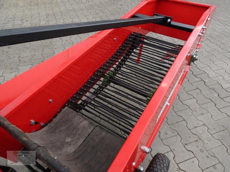 Vemac Kartoffelroder Basic Siebkettenroder Roder Kartoffelernter Kettenroder NEU - حصادة البطاطس: صور 5 Vemac Kartoffelroder Basic Siebkettenroder Roder Kartoffelernter Kettenroder NEU - حصادة البطاطس: صور 5