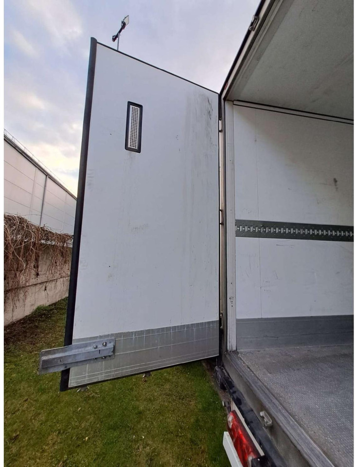 2020 Schmitz Cargobull SKO FP 60 ThermoKing SLXi 300 - مبردة نصف مقطورة: صور 3 2020 Schmitz Cargobull SKO FP 60 ThermoKing SLXi 300 - مبردة نصف مقطورة: صور 3