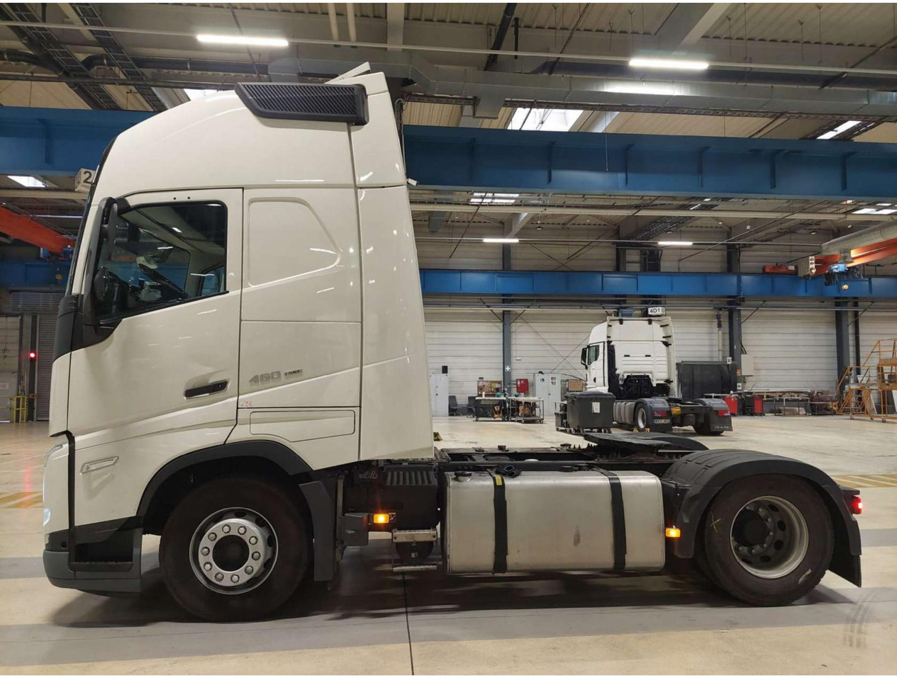2023 Volvo FH 460 Globetrotter XL i-Save - شاحنة جرار: صور 3 2023 Volvo FH 460 Globetrotter XL i-Save - شاحنة جرار: صور 3