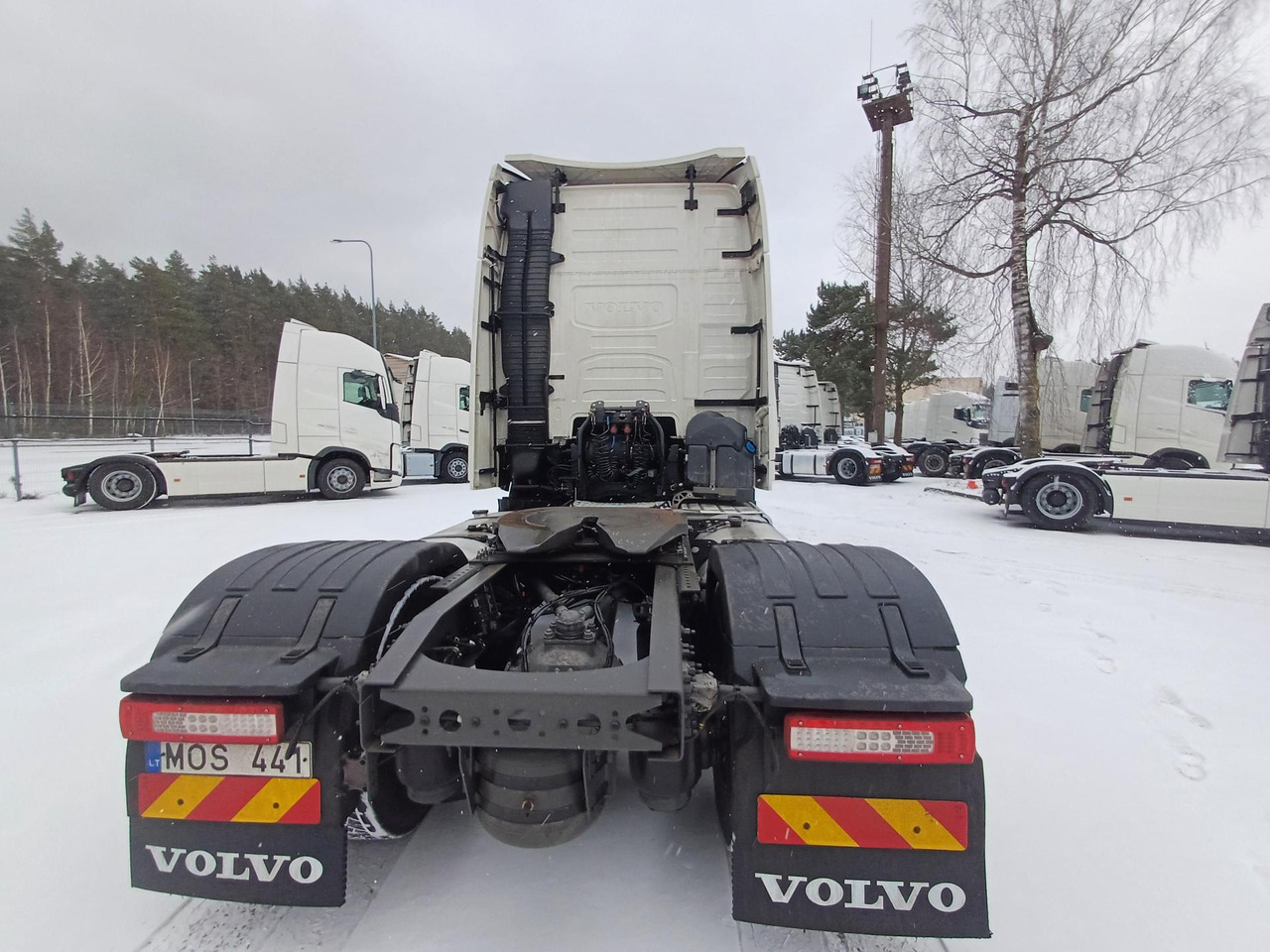 2023 Volvo FH 500 Globetrotter XL - شاحنة جرار: صور 2 2023 Volvo FH 500 Globetrotter XL - شاحنة جرار: صور 2