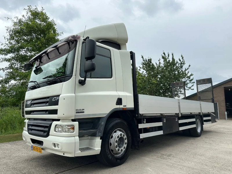 DAF CF 75.250 / NL TRUCK / EURO 5 / 4X2 / HYDRAULIC RAMPS / FULL AIR - شاحنة نقل سيارات شاحنة: صور 1 DAF CF 75.250 / NL TRUCK / EURO 5 / 4X2 / HYDRAULIC RAMPS / FULL AIR - شاحنة نقل سيارات شاحنة: صور 1