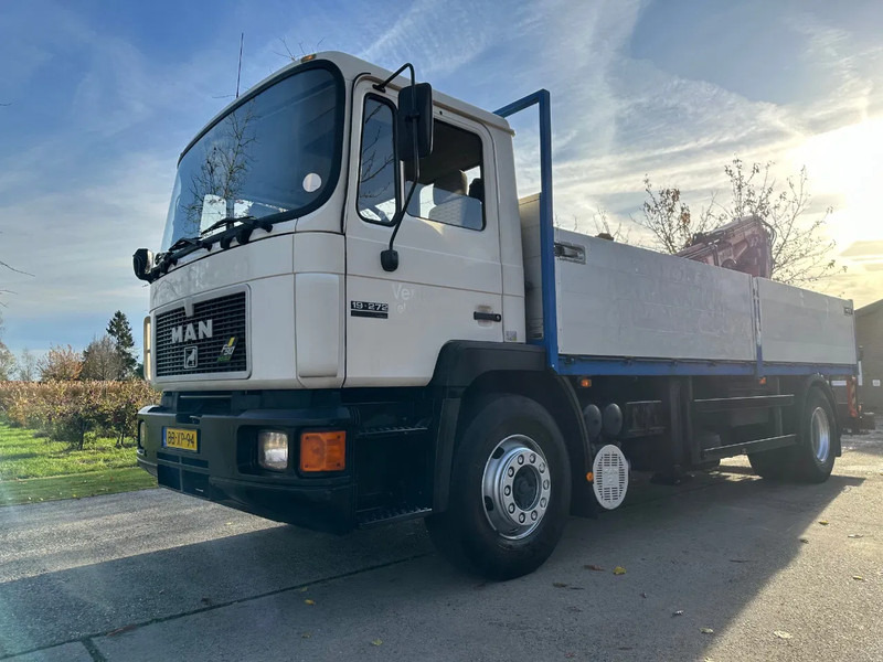 MAN 19.272 F90 / NL TRUCK / 4X2 / EURO1 / ATLAS AK140.1-6,2/1 / MANUAL / FIRST OWNER - شاحنة كرين: صور 1 MAN 19.272 F90 / NL TRUCK / 4X2 / EURO1 / ATLAS AK140.1-6,2/1 / MANUAL / FIRST OWNER - شاحنة كرين: صور 1