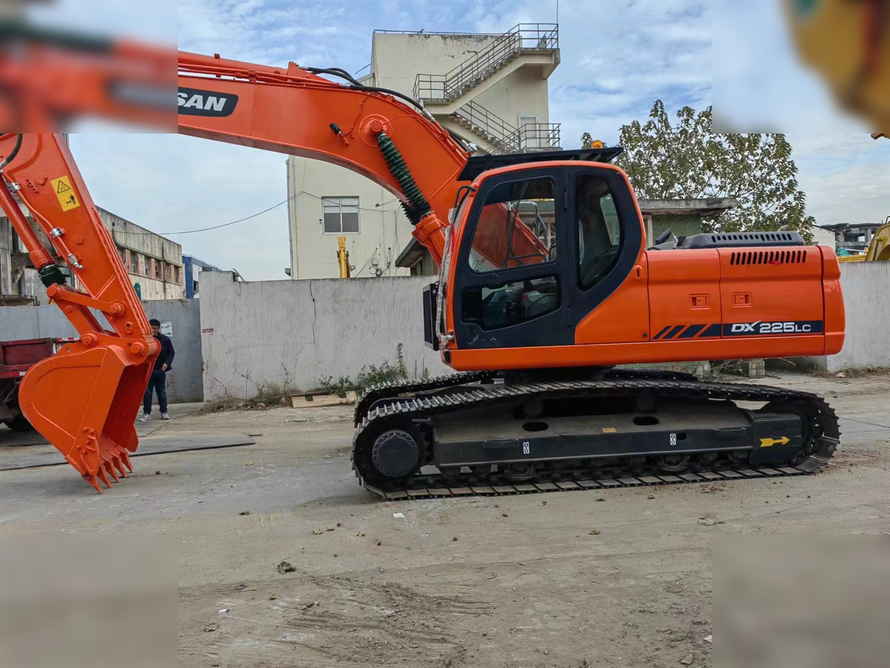 DOOSAN DX225 LC - حفارات زحافة: صور 2 DOOSAN DX225 LC - حفارات زحافة: صور 2