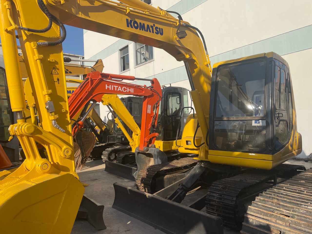 KOMATSU PC 60 - حفارات زحافة: صور 3 KOMATSU PC 60 - حفارات زحافة: صور 3