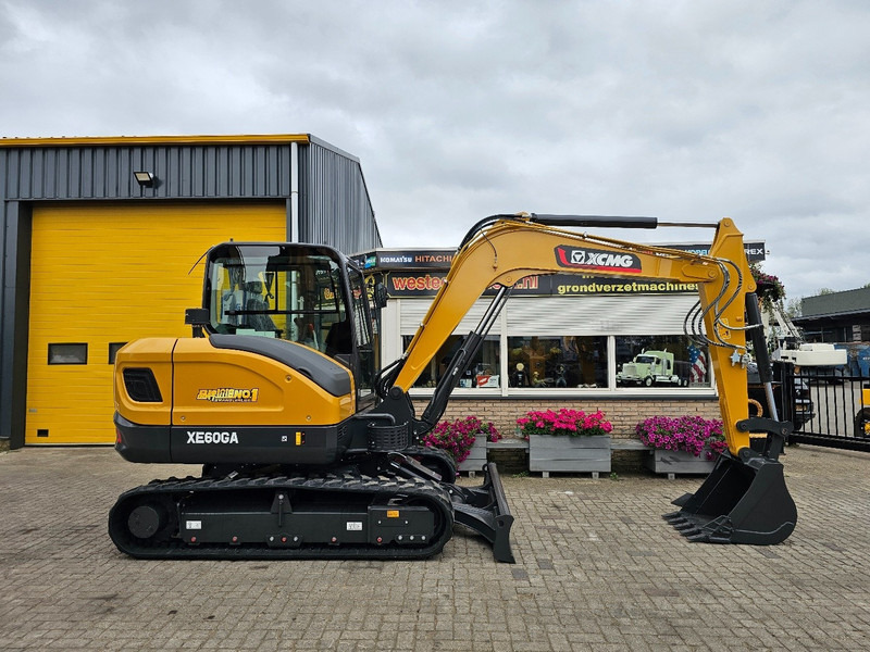 XCMG XE60GA - حفارة مصغرة: صور 5 XCMG XE60GA - حفارة مصغرة: صور 5