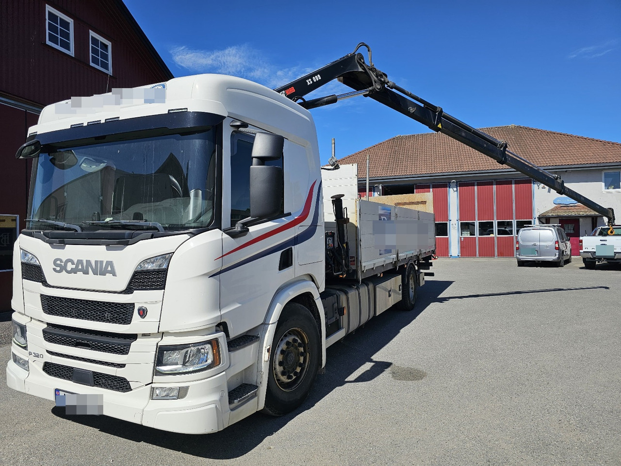 Scania P320 - شاحنات مسطحة, شاحنة كرين: صور 1 Scania P320 - شاحنات مسطحة, شاحنة كرين: صور 1