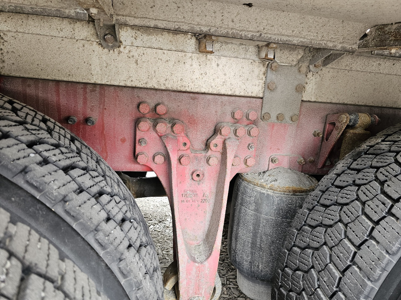 شاحنة قطع الأشجار, شاحنة كرين Scania R650: صور 29