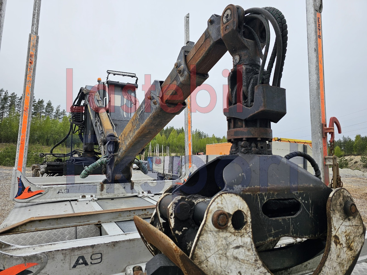 شاحنة قطع الأشجار, شاحنة كرين Scania R650: صور 11