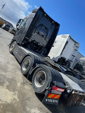 Volvo FH 540 6x2 Retarder New TUV - شاحنة جرار: صور 4 Volvo FH 540 6x2 Retarder New TUV - شاحنة جرار: صور 4