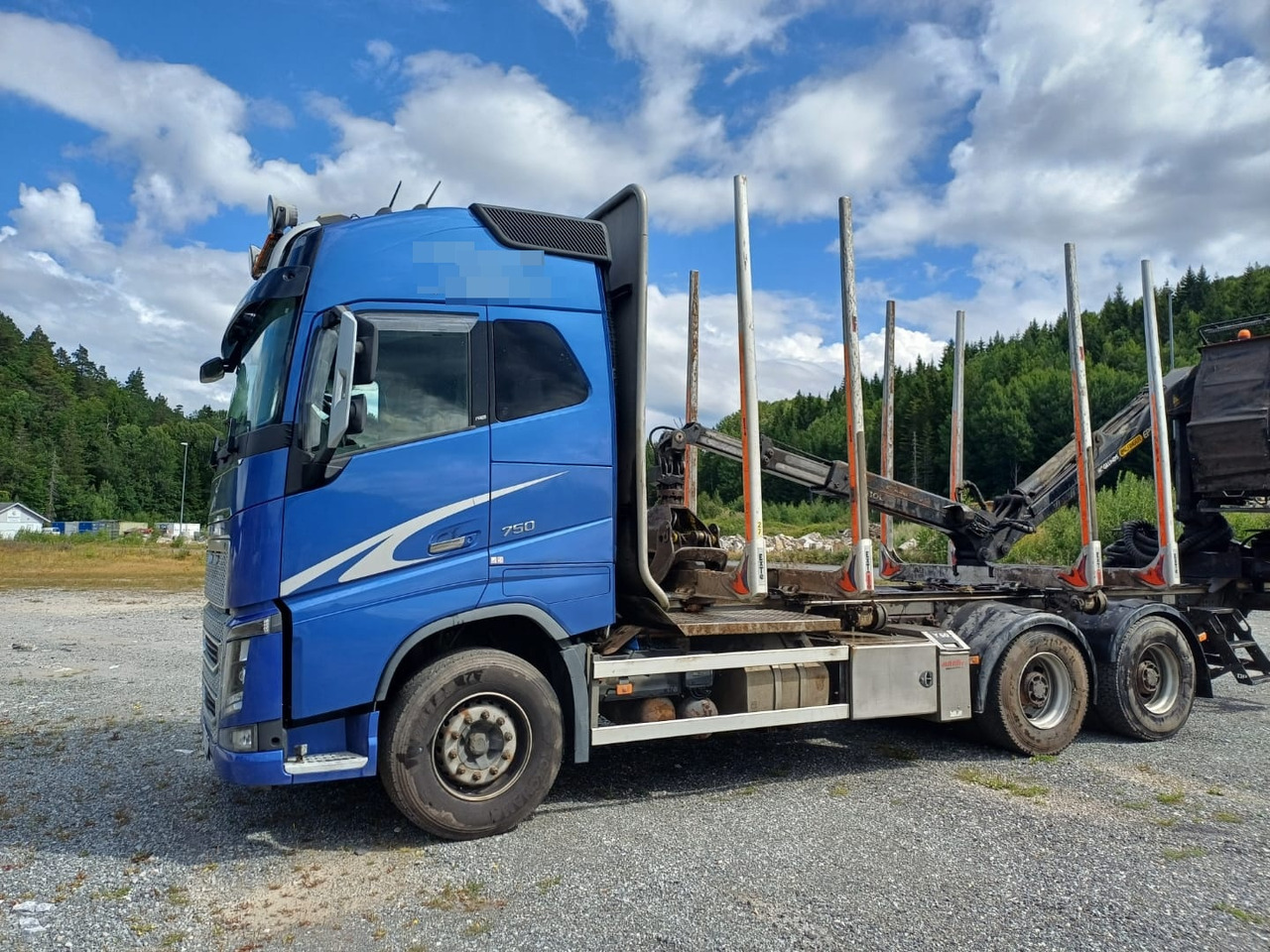 Volvo FH16 750 - شاحنة قطع الأشجار, شاحنة كرين: صور 1 Volvo FH16 750 - شاحنة قطع الأشجار, شاحنة كرين: صور 1