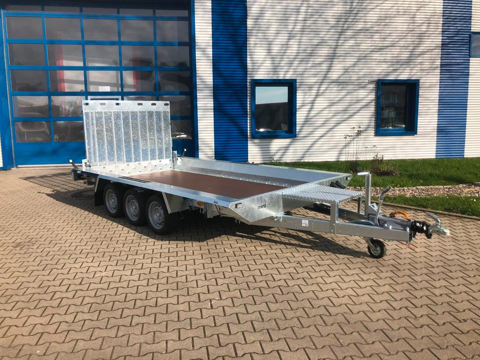 Martz 3-Achs Anhänger Maschinen Tieflader 3500KG *INKL.19% MWST*100KMH*SOFORT!* - مقطورة لنقل المعدات: صور 2 Martz 3-Achs Anhänger Maschinen Tieflader 3500KG *INKL.19% MWST*100KMH*SOFORT!* - مقطورة لنقل المعدات: صور 2