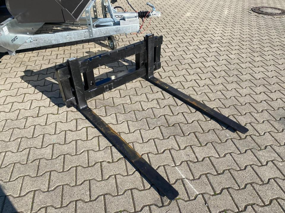 Radlader/Hoflader BK810 inkl. Tieflader und Gabel/Schaufelpaket *INKL.19% MWST*BERGER KRAUS* KUBOTA*EURO*CE* - لودر مفصلي صغير: صور 2 Radlader/Hoflader BK810 inkl. Tieflader und Gabel/Schaufelpaket *INKL.19% MWST*BERGER KRAUS* KUBOTA*EURO*CE* - لودر مفصلي صغير: صور 2