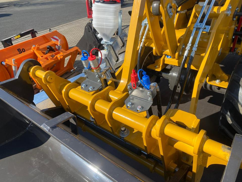 لودر مفصلي صغير Radlader/Hoflader BK810 inkl. Tieflader und großem Zubehörpaket *INKL.19% MWST*BERGER KRAUS* KUBOTA*EURO*CE*: صور 18