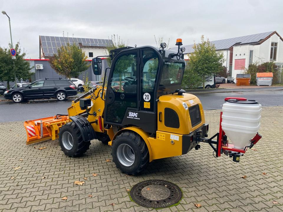 لودر مفصلي صغير Teleskoplader/Radlader BK810T inkl. Winter-Komplettpaket *INKL.19% MWST*BERGER KRAUS*KUBOTA*EURO*CE*: صور 8