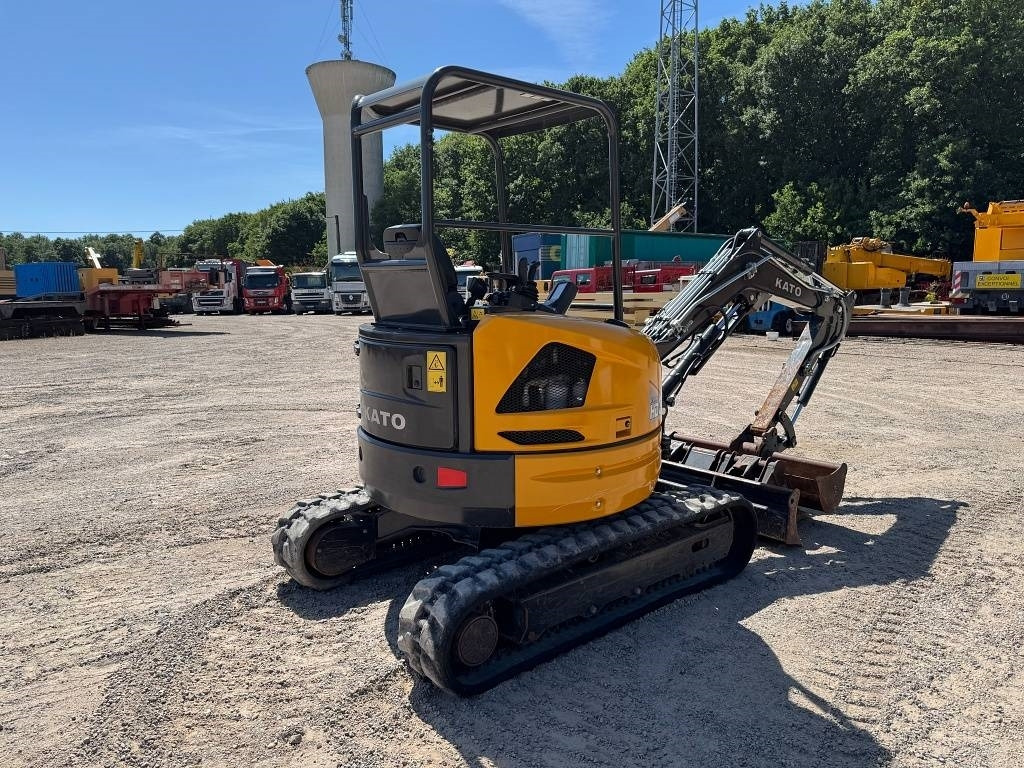 Kato imer HD33V5  - حفارة مصغرة: صور 5 Kato imer HD33V5  - حفارة مصغرة: صور 5