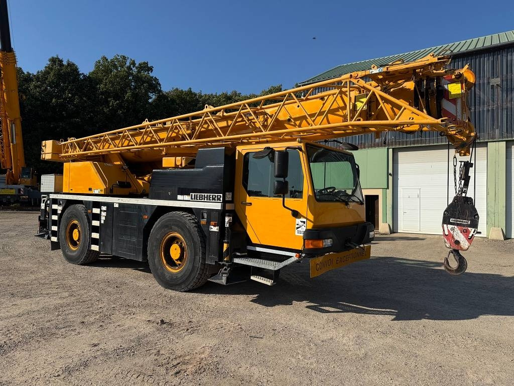Liebherr LTM 1030-2.1 - موبايل كرين: صور 1 Liebherr LTM 1030-2.1 - موبايل كرين: صور 1