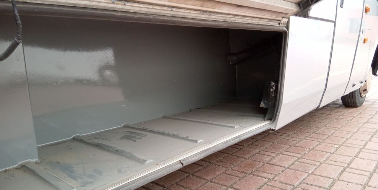 باص النقل بين المدن Mercedes-Benz MAGO 2 / VARIO / BELUGA / XXL / 34 PLACE: صور 10 باص النقل بين المدن Mercedes-Benz MAGO 2 / VARIO / BELUGA / XXL / 34 PLACE: صور 10