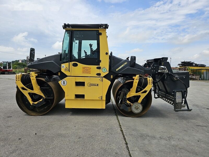 BOMAG BW174AP-4i AM - مدحلة الأسفلت: صور 5 BOMAG BW174AP-4i AM - مدحلة الأسفلت: صور 5