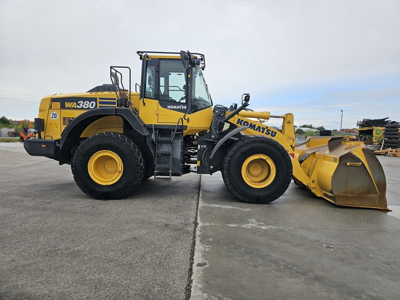 KOMATSU WA380-8 - اللودر بعجل: صور 4 KOMATSU WA380-8 - اللودر بعجل: صور 4