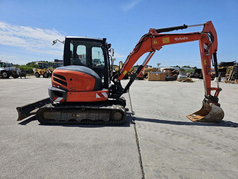 KUBOTA KX057-4 - حفارة مصغرة: صور 5 KUBOTA KX057-4 - حفارة مصغرة: صور 5