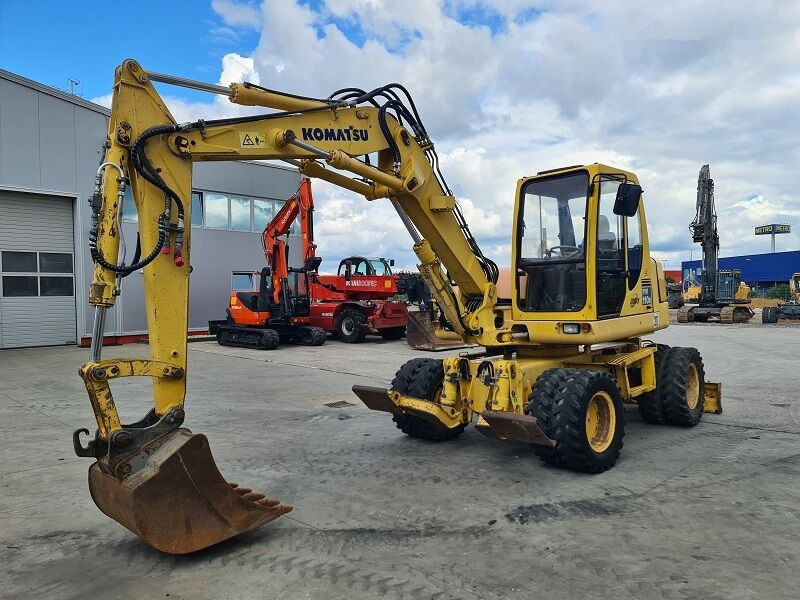 حفارة على عجلات Komatsu PW110: صور 7