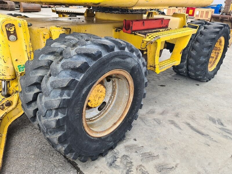 حفارة على عجلات Komatsu PW110: صور 20