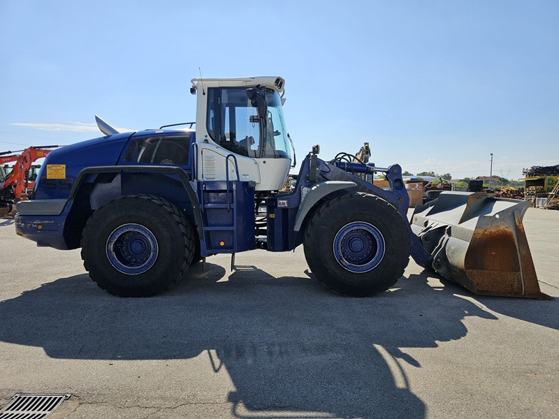 LIEBHERR L556 - اللودر بعجل: صور 4 LIEBHERR L556 - اللودر بعجل: صور 4
